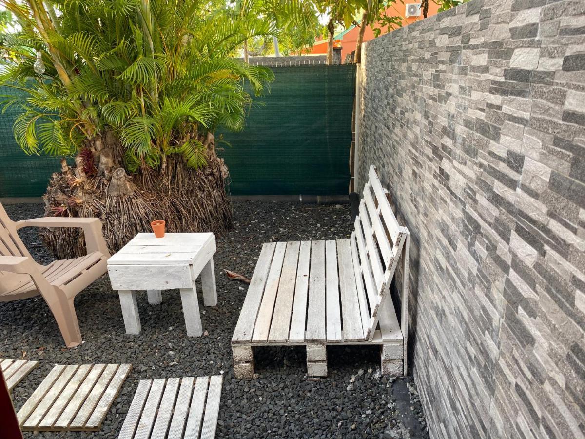 Petit Chalet Baie-Mahault Exteriör bild